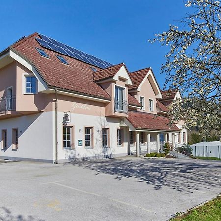 Hotel Delalut Ravne na Koroskem 외부 사진