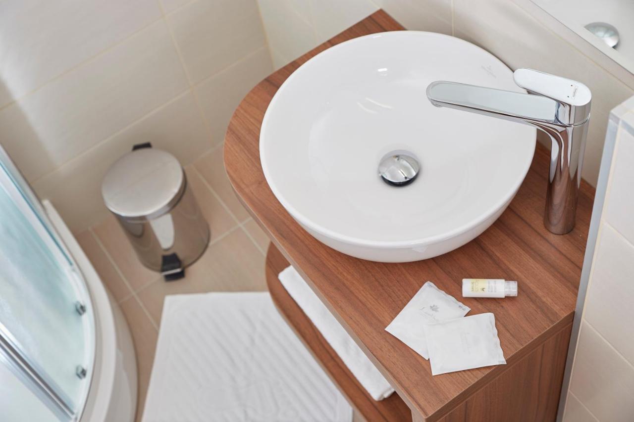 Hotel Delalut Ravne na Koroskem 외부 사진